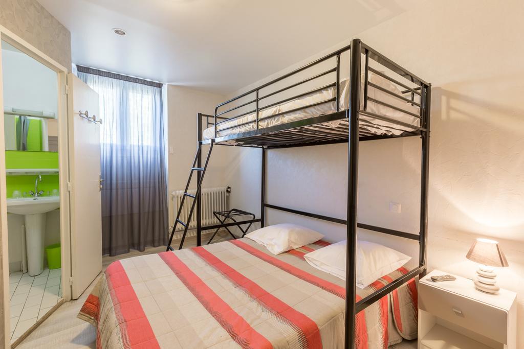 Alp'Hotel Voreppe Екстер'єр фото