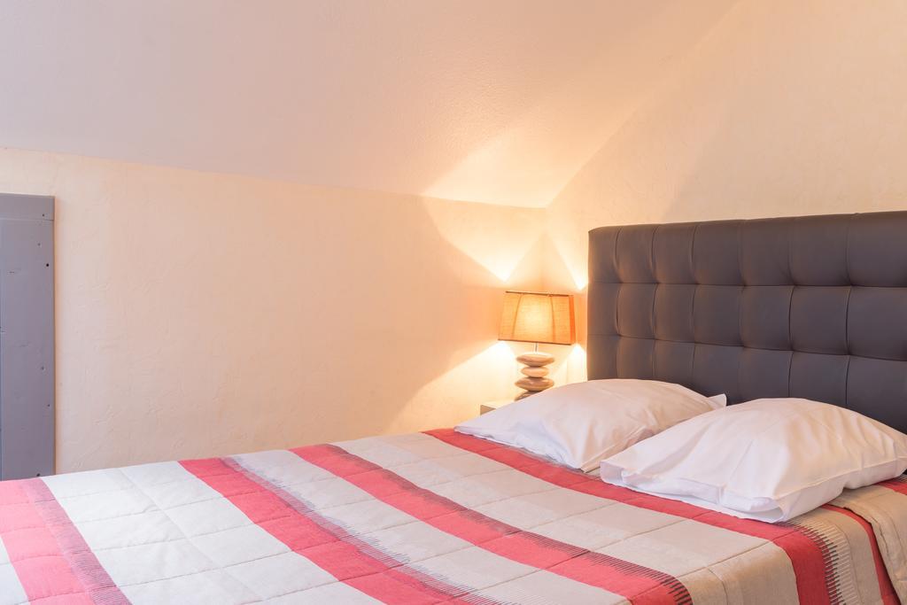 Alp'Hotel Voreppe Номер фото