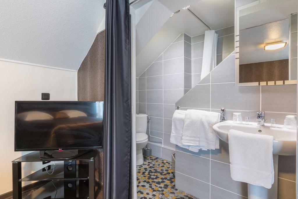 Alp'Hotel Voreppe Екстер'єр фото