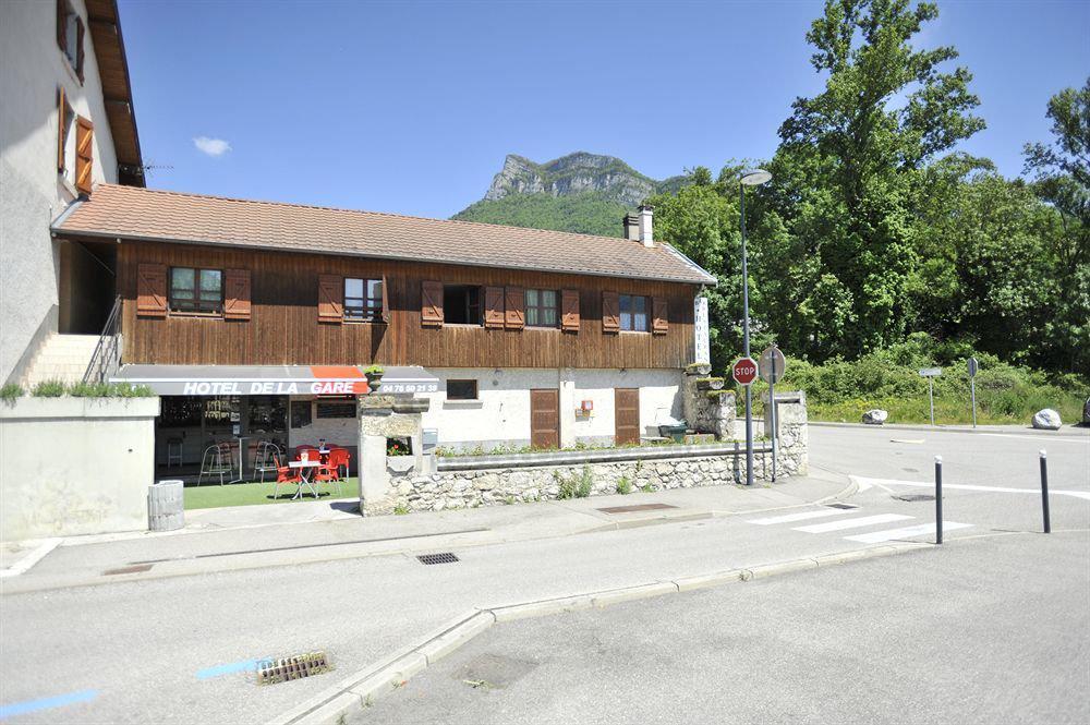 Alp'Hotel Voreppe Екстер'єр фото