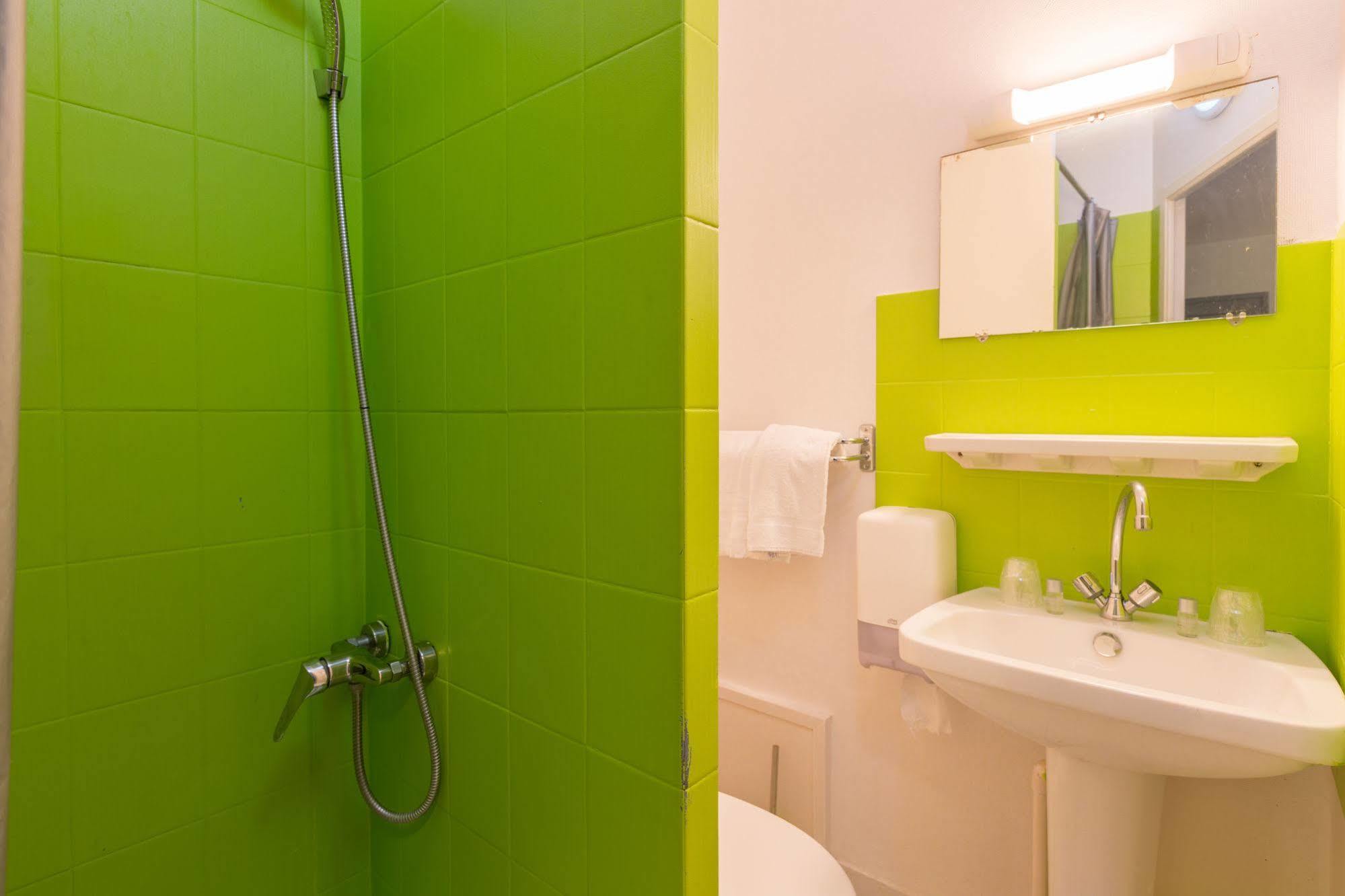 Alp'Hotel Voreppe Екстер'єр фото